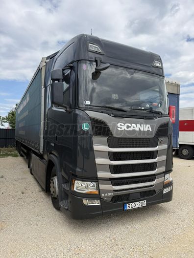 SCANIA S450
