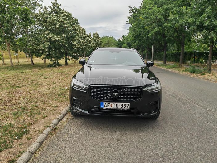 VOLVO XC60 2.0 [D4] R-Design Geartronic