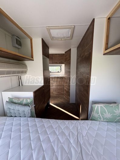 HOME CAR 44