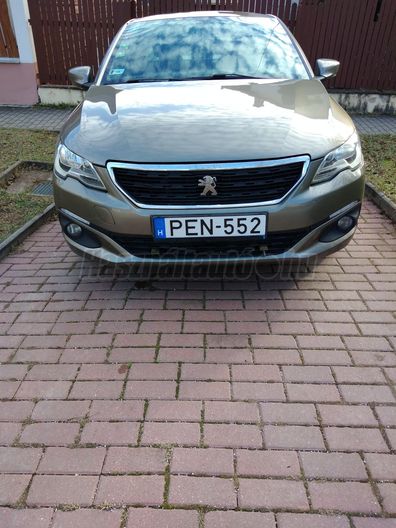 PEUGEOT 301 1.6 VTi Active
