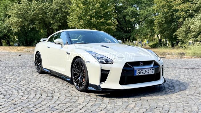 NISSAN GT-R 3.8 V6 Black Edition Automata E6.2