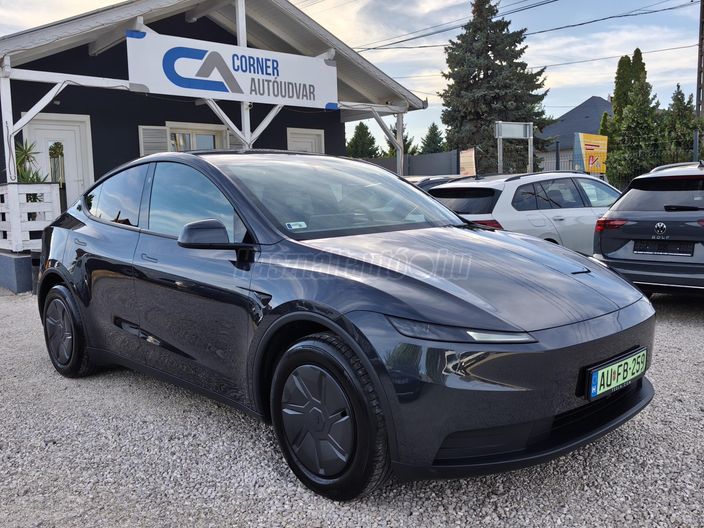 TESLA MODEL Y Standard RWD (Automata)