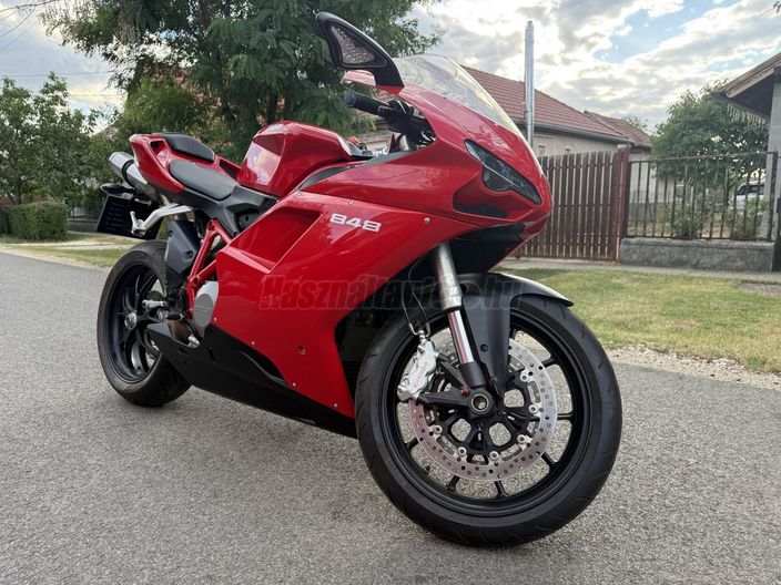 DUCATI 848