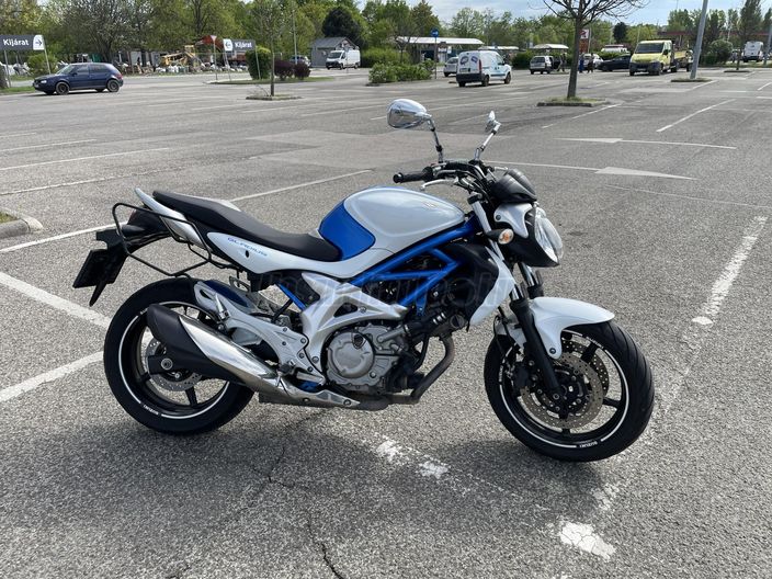 SUZUKI SFV