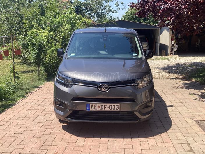 TOYOTA PROACE City Verso 1.2T Shuttle L2H1 [7 személy]