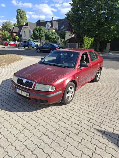SKODA OCTAVIA 1.6 Tour