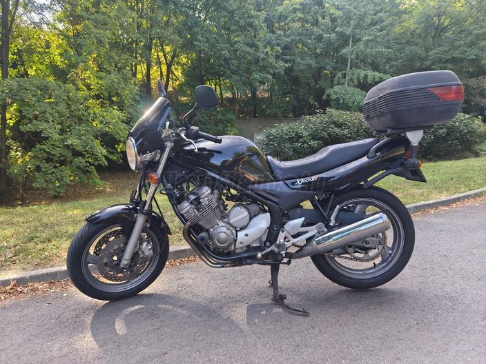 YAMAHA XJ 600 N