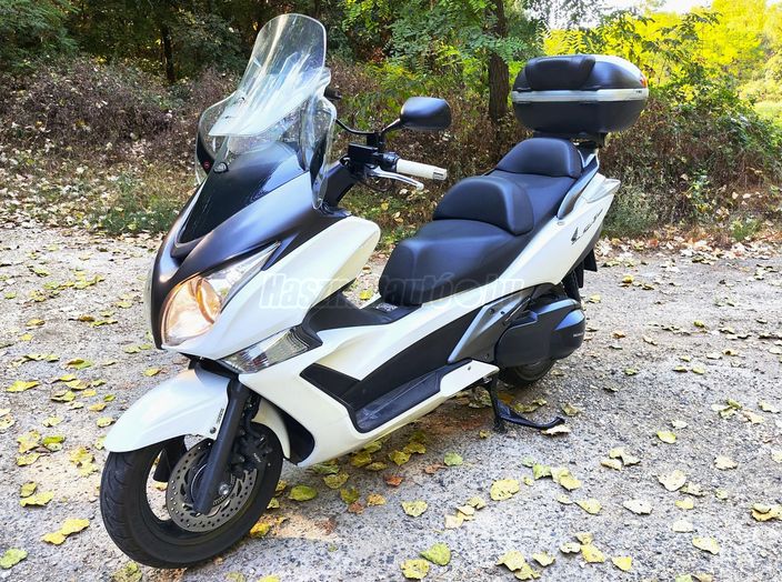HONDA SW-T 400