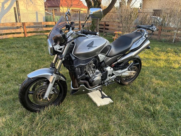 HONDA CB 900 F (HORNET)