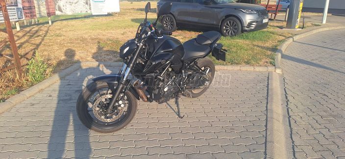 YAMAHA MT-07