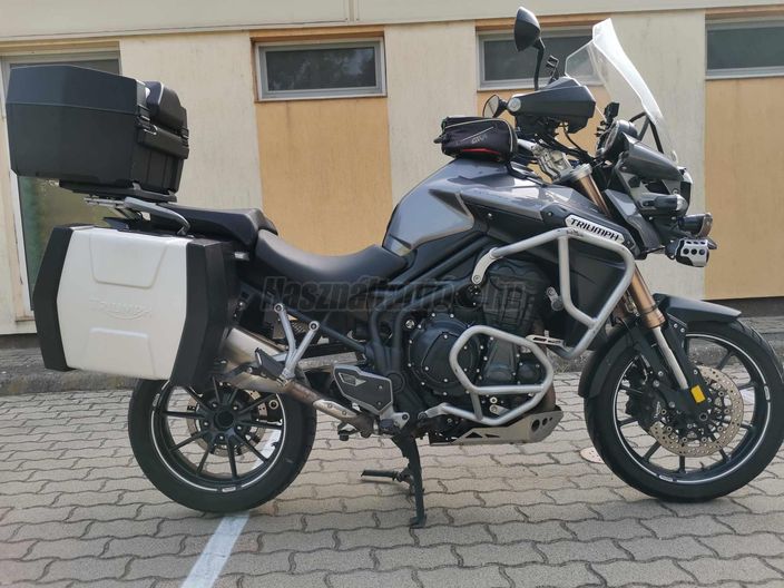 TRIUMPH TIGER 1200