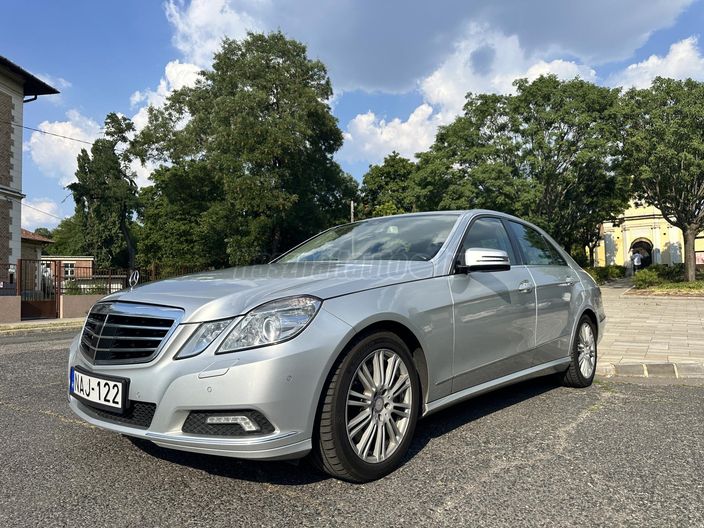 MERCEDES-BENZ E 500 Elegance (Automata)