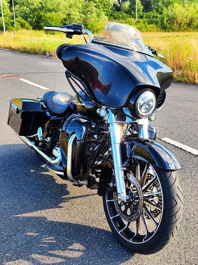 HARLEY-DAVIDSON STREET GLIDE