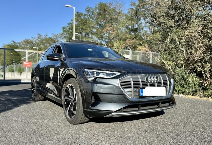 AUDI E-TRON 55 S line quattro (Automata)