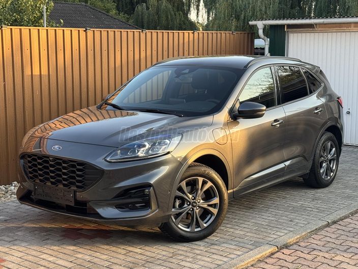 FORD KUGA 2.5 PHEV ST-Line X CVT