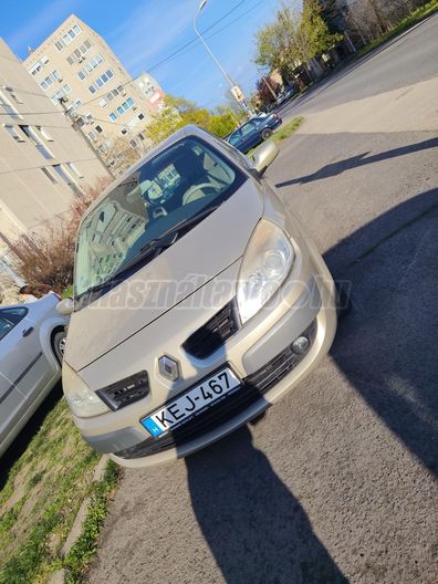 RENAULT GRAND SCENIC Scénic 1.9 dCi Dynamique