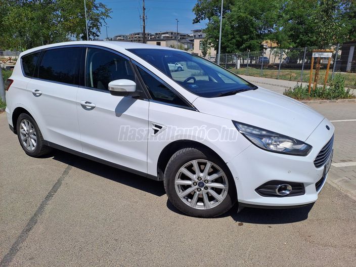 FORD S-MAX 2.0 TDCi Titanium Powershift [7 személy]
