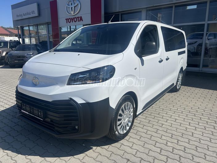 TOYOTA PROACE 2.2 D-4D Combi - L2H1 (9 személyes )