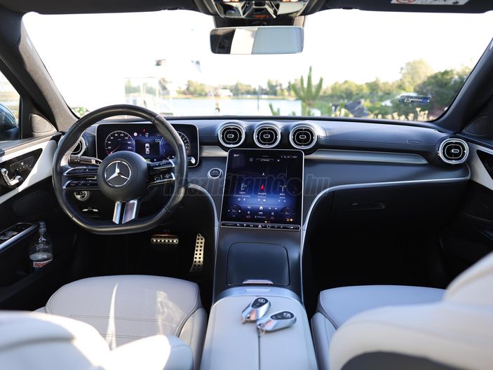 MERCEDES-BENZ C 300 e 9G-TRONIC Plug-in hybrid