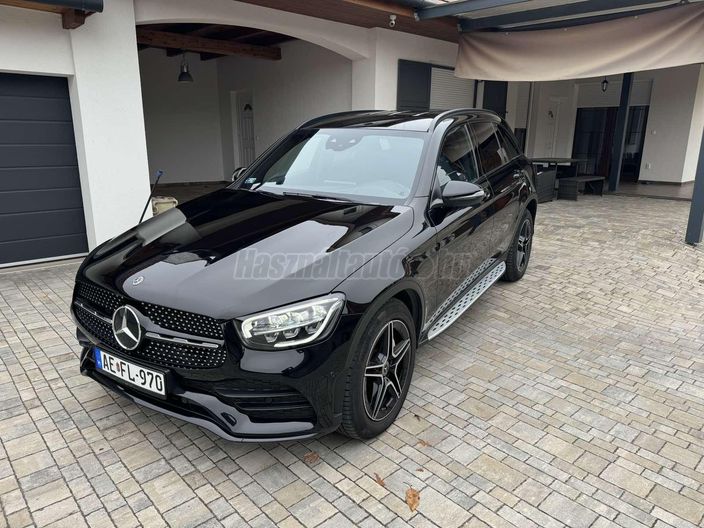 MERCEDES-BENZ GLC 300 d 4Matic 9G-TRONIC