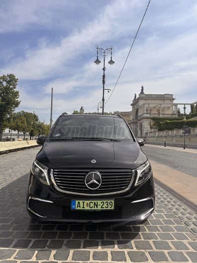MERCEDES-BENZ EQV EQV300 L 90 kWh (Automata) (7 személyes )