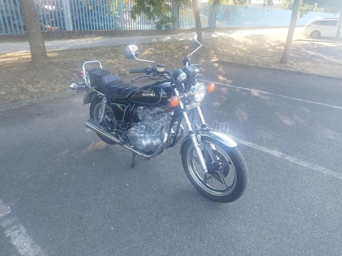 SUZUKI GS