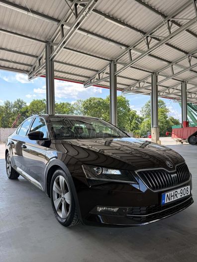 SKODA SUPERB 2.0 TDI SCR Style DSG