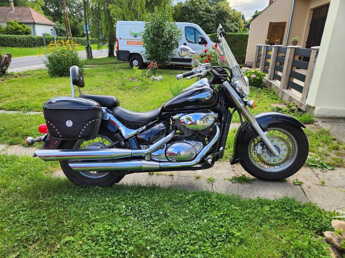 SUZUKI VL 800 (INTRUDER)