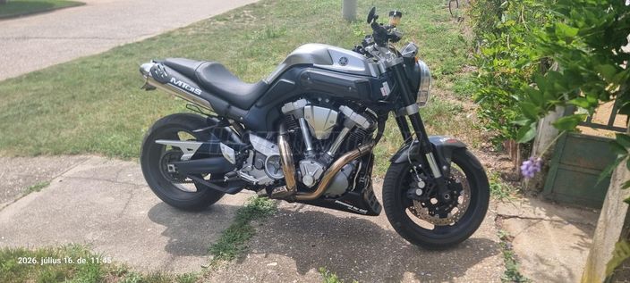 YAMAHA MT-01