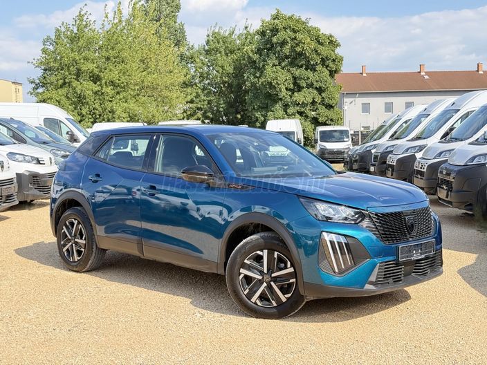 PEUGEOT 2008 1.2 PureTech Style