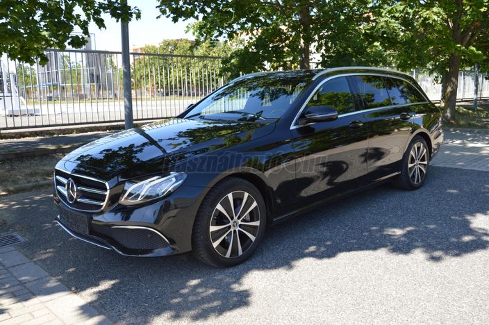 MERCEDES-BENZ E 300 de T 9G-TRONIC EQ Power