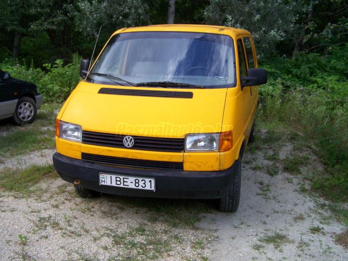 VOLKSWAGEN TRANSPORTER T4 Caravelle 1.9 (8 személyes ) 70C 2E2 8