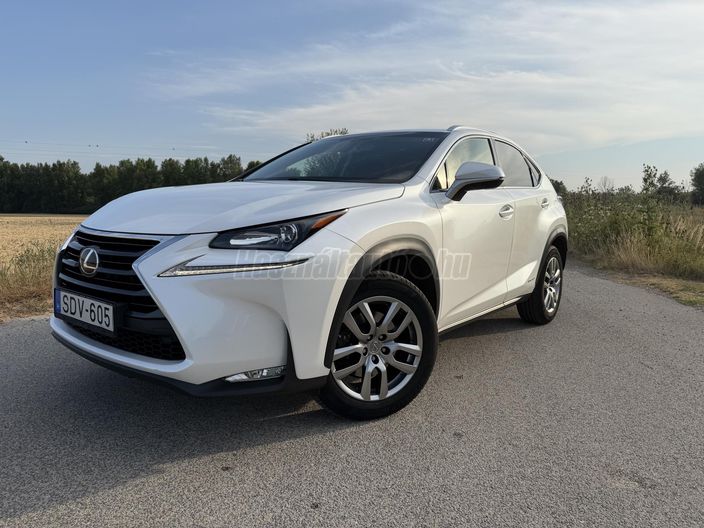 LEXUS NX 300h Comfort CVT