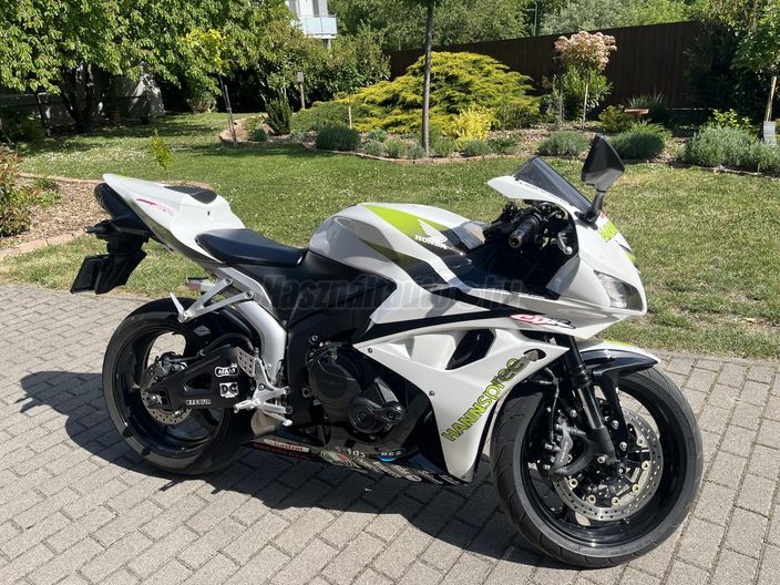 HONDA CBR 600 RR