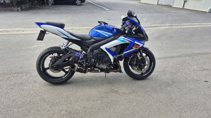 SUZUKI GSX-R 750