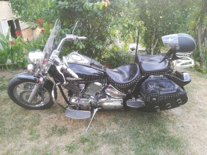 YAMAHA XVS 1100 DRAG STAR
