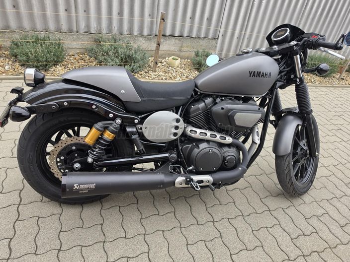 YAMAHA XVS