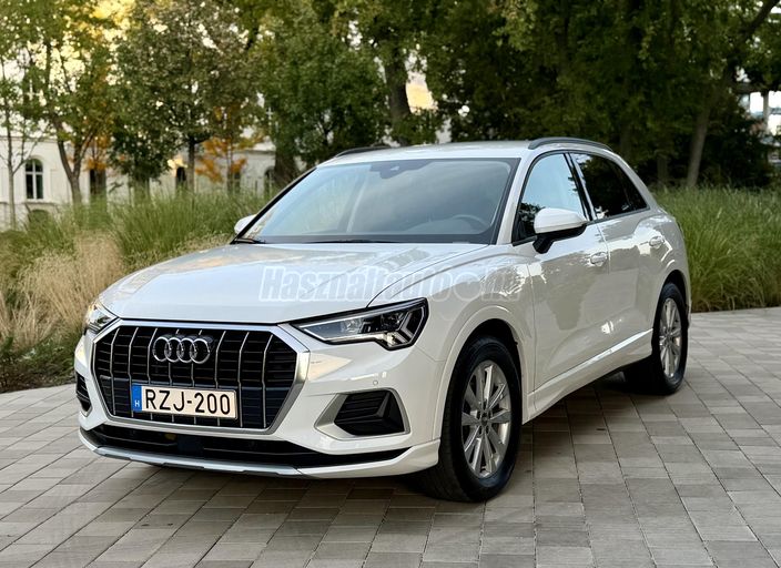 AUDI Q3 35 TFSI Basis