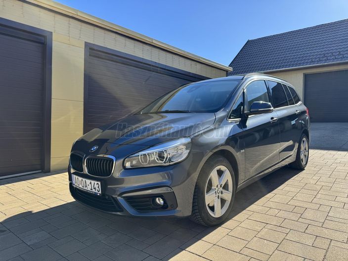 BMW 218 218d Sport (Automata) (7 személyes )