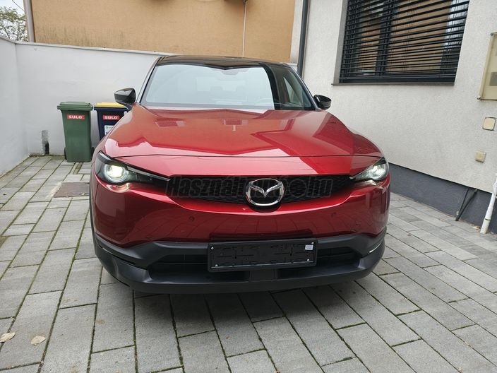 MAZDA MX-30 35,5kWh e-Skyactiv Edition-100