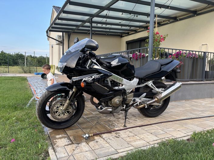 HONDA VTR 1000 F