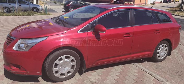 TOYOTA AVENSIS Wagon 1.8