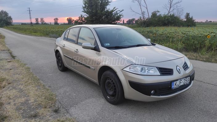 RENAULT MEGANE 1.5 dCi Dynamique