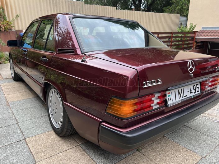 MERCEDES-BENZ 190 E 1.8