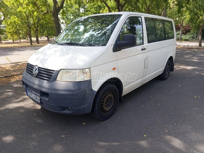 VOLKSWAGEN TRANSPORTER T5 2.5 TDI Caravelle Comfortline