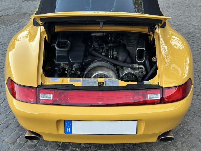 PORSCHE 911 Carrera 4 Cabrio