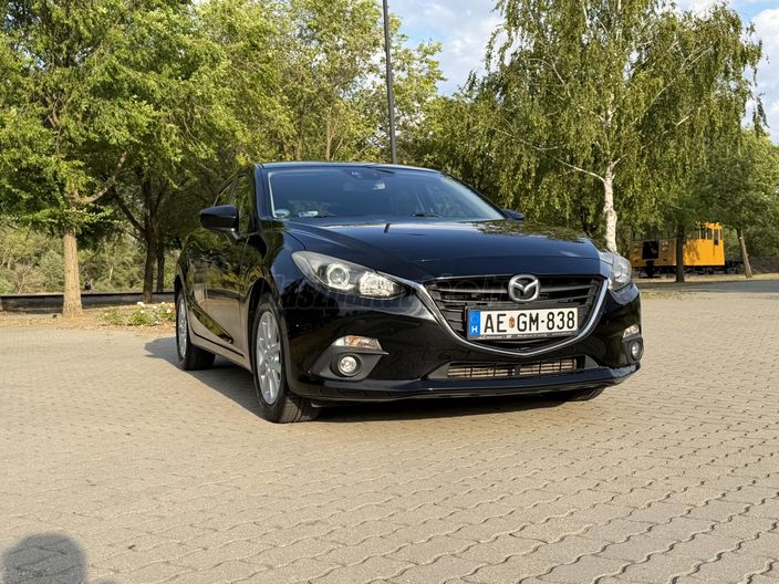MAZDA 3 2.2 D Revolution