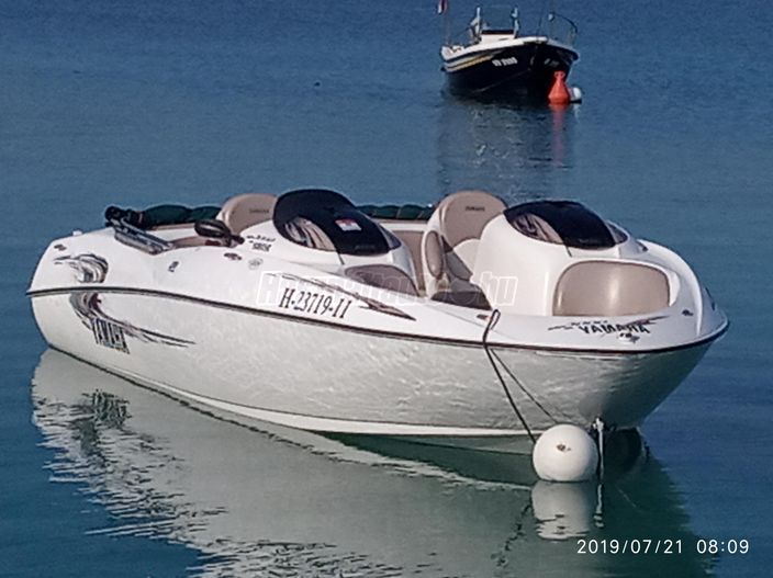 YAMAHA LS 2000 Jet Boat