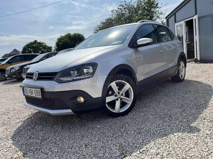 VOLKSWAGEN POLO V 1.2 70 Trendline