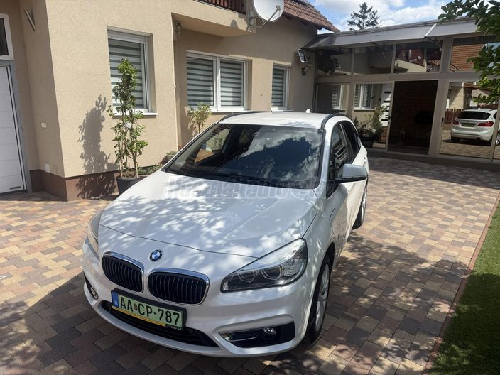 BMW 225 225xe iPerformance Luxury (Automata)